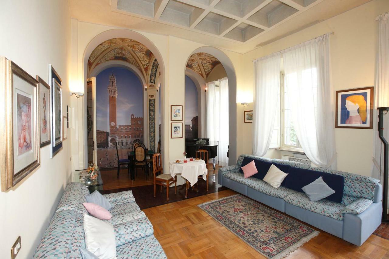 Residenza D'Epoca Montanini Bed and Breakfast Siena Exterior foto