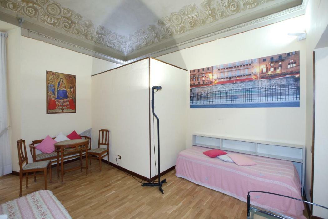 Residenza D'Epoca Montanini Bed and Breakfast Siena Exterior foto
